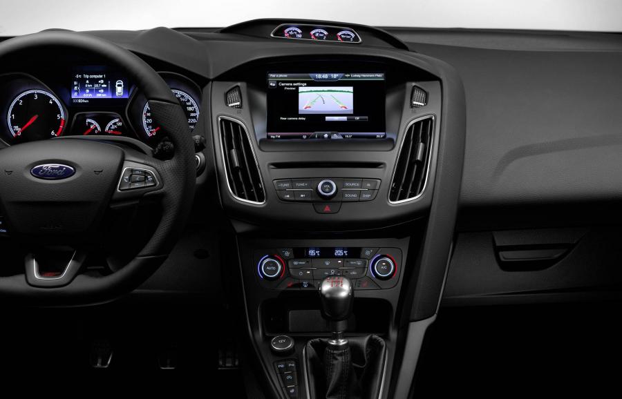  Ford Focus ST 2014 года  (фото 9 из 60)